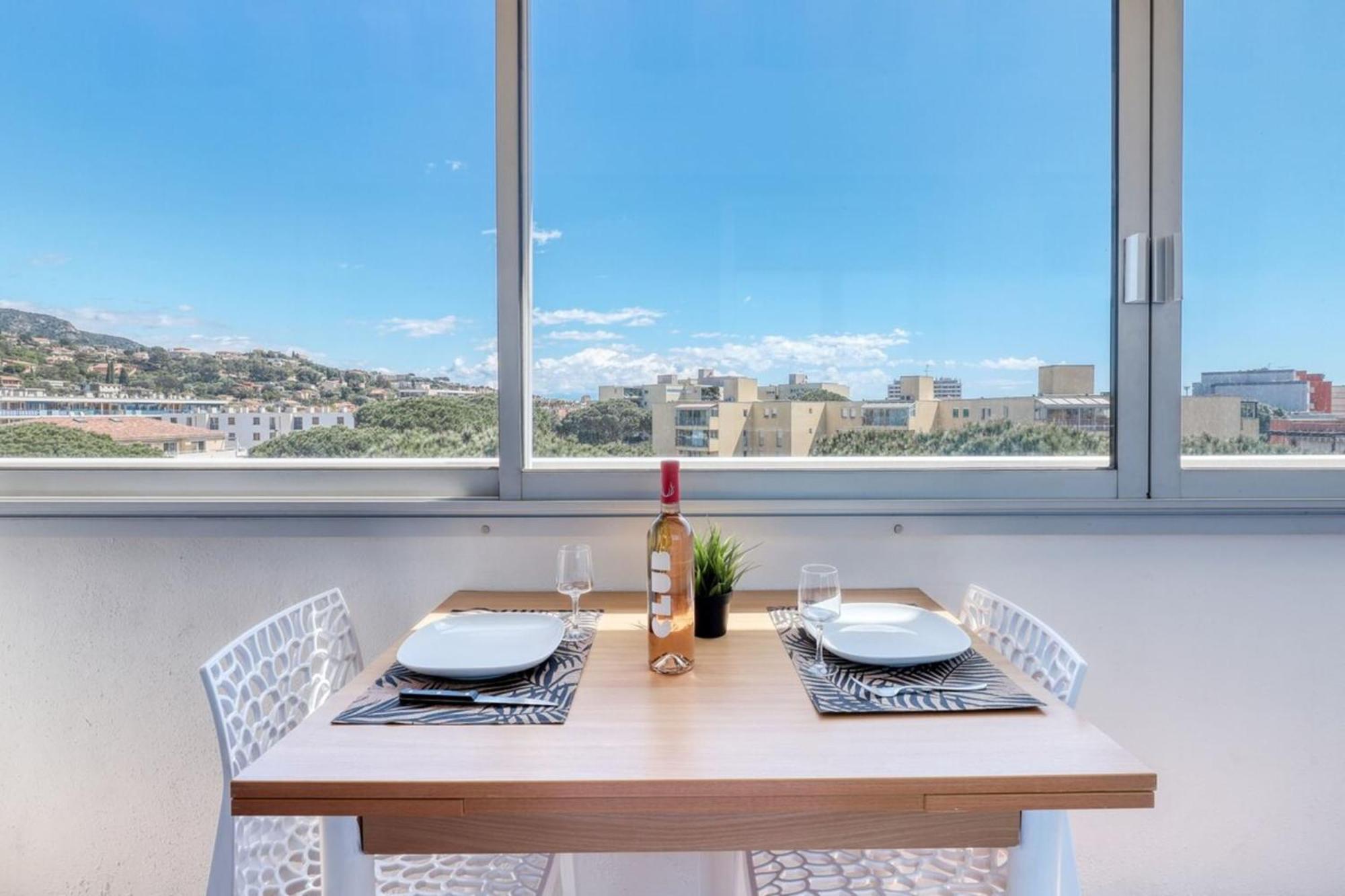 T2 600 M From The Beach! Air-Conditioned Le Lavandou Exterior photo