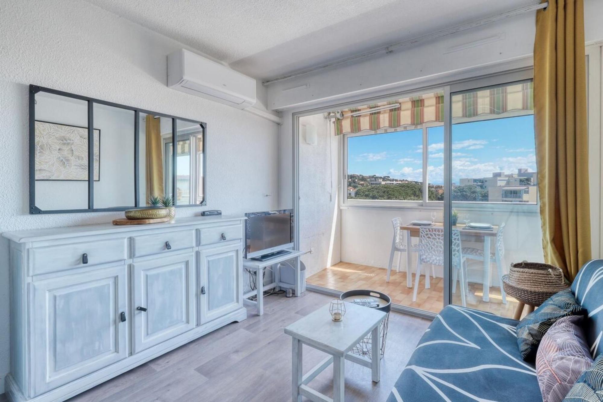 T2 600 M From The Beach! Air-Conditioned Le Lavandou Exterior photo